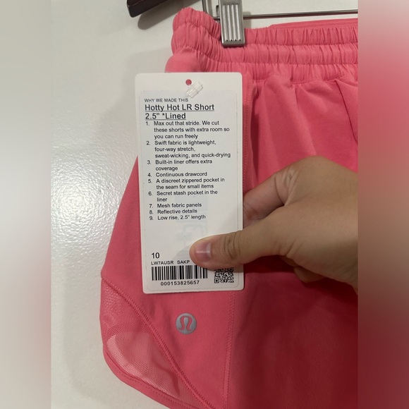 NWT Lululemon Hotty Hot Low-Rise Lined Short 2.5" Sakura Pink - Picture 3 of 5